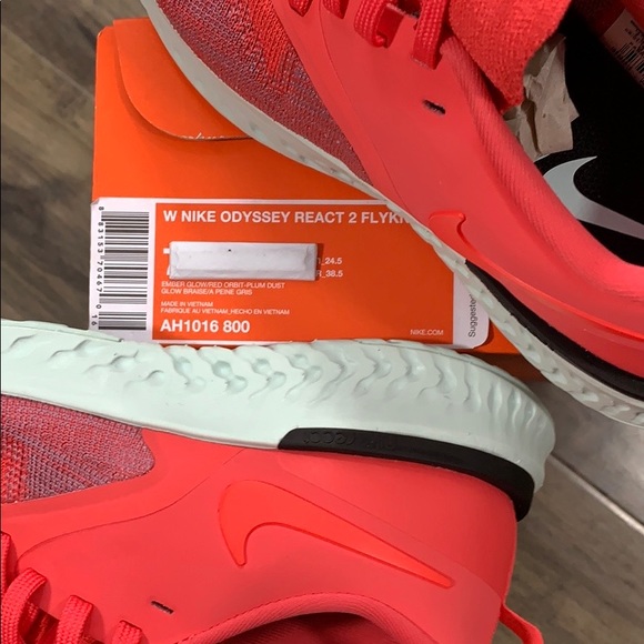 NIKE ODYSSEY REACT 2 FLYKNIT WMNS - Picture 11 of 16